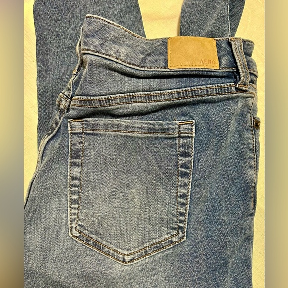 Jeans - Picture 2 of 2